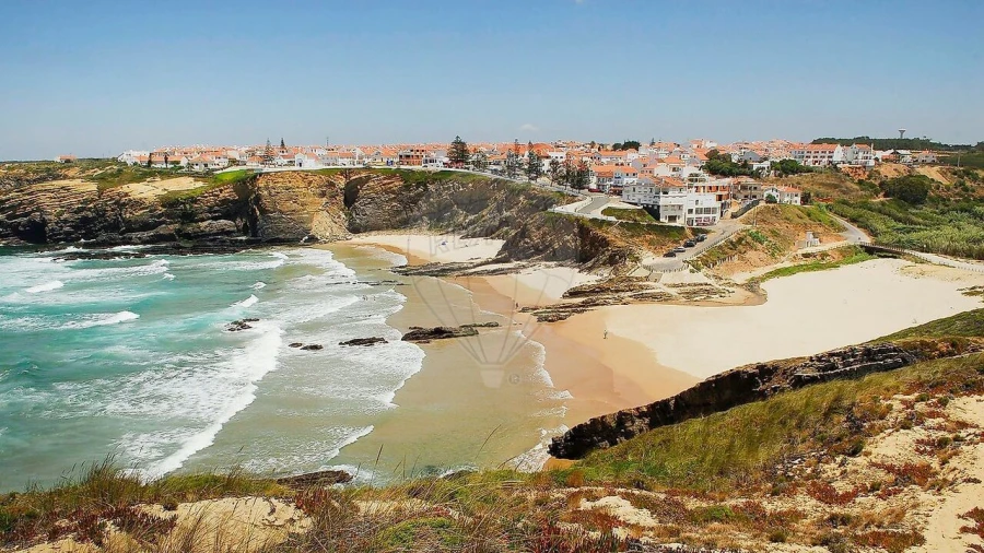 Moradia T4 para Venda em São Teotónio Foto 37