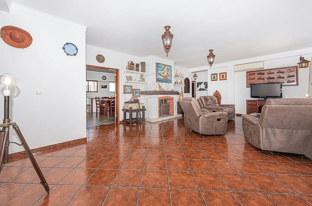 Moradia T4 para Venda em São Teotónio Foto 7