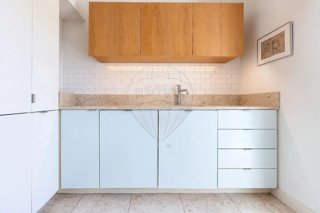 Apartamento T2 para Venda em Areeiro Foto 23
