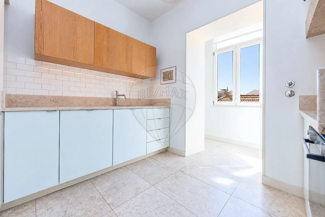 Apartamento T2 para Venda em Areeiro Foto 21