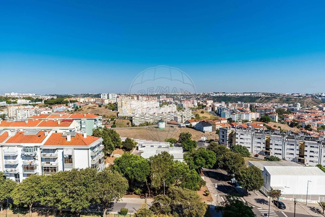 Apartamento T2 para Venda em Odivelas Foto 16