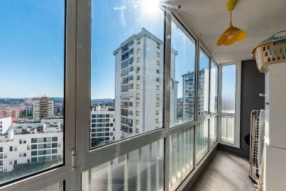 Apartamento T2 para Venda em Odivelas