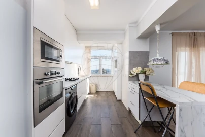 Apartamento T2 para Venda em Odivelas