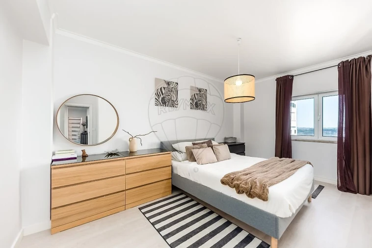 Apartamento T2 para Venda em Odivelas Foto 8