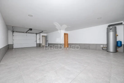 Moradia T3 para Venda em Merelim (São Pedro) e Frossos