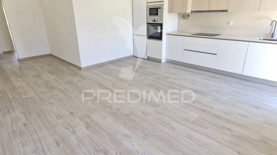 Apartamento T3 para Venda em Massamá e Monte Abraão
