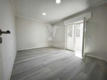 Apartamento T2 para Venda em Setubal (São Sebastião)