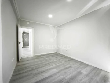 Apartamento T2 para Venda em Setubal (São Sebastião)