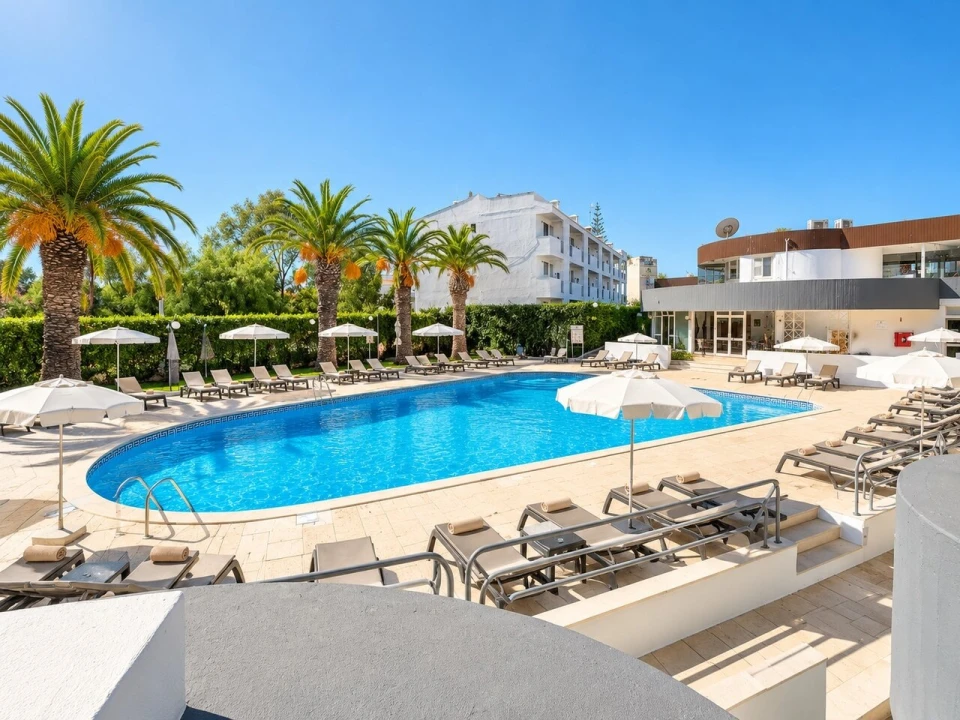 Apartamento T0 para Venda em Albufeira e Olhos de Água Foto 1