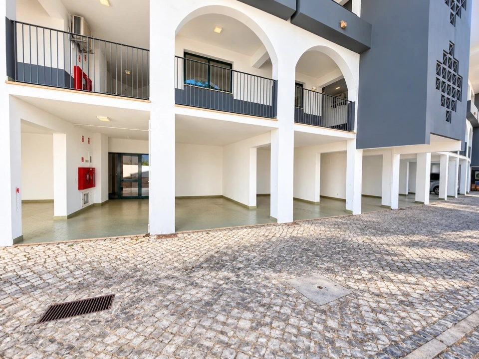 Apartamento T0 para Venda em Albufeira e Olhos de Água Foto 18