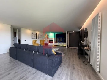 Moradia T3 para Venda em Vila Verde e Barbudo