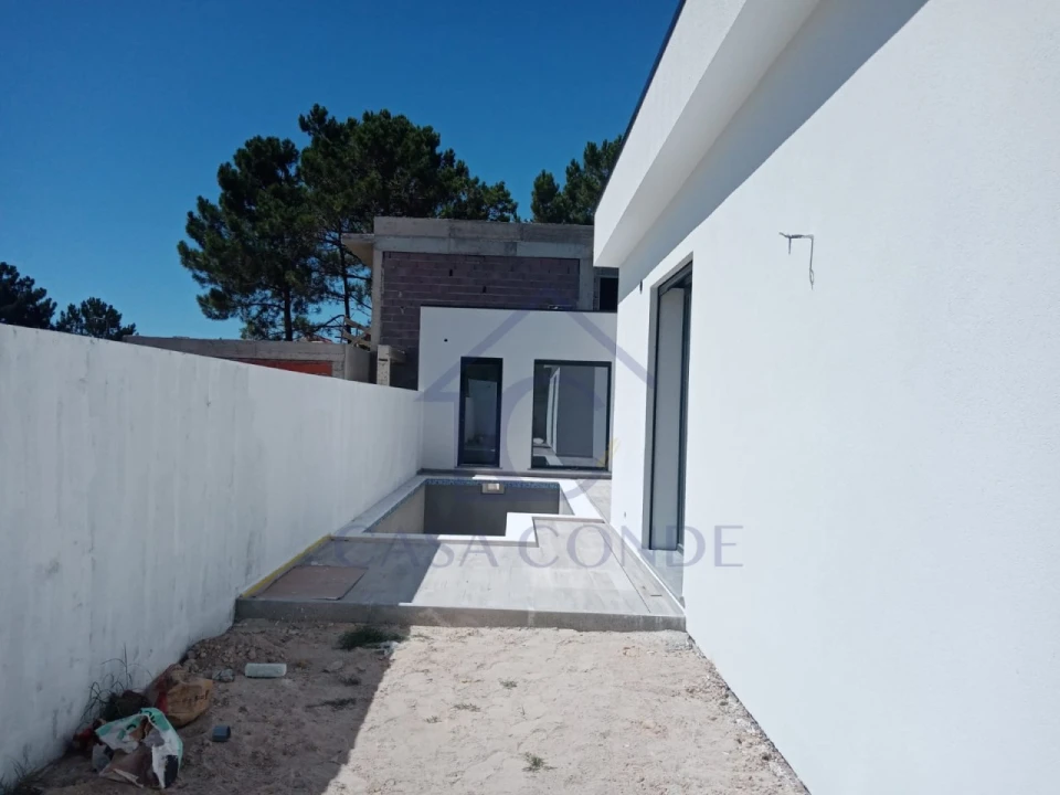Moradia T4 para Venda em Fernao Ferro Foto 3