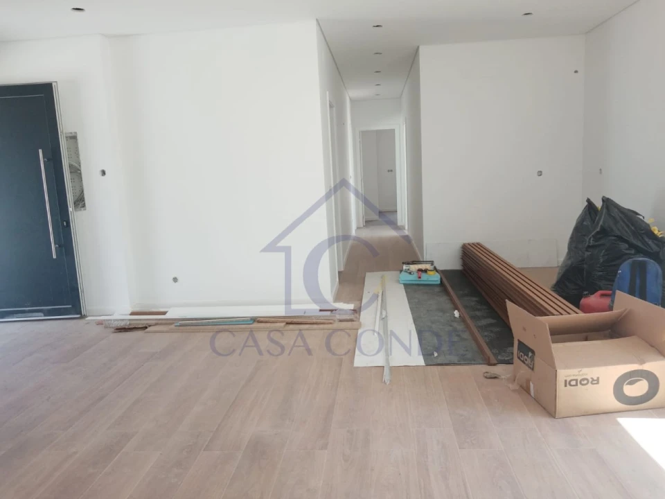 Moradia T4 para Venda em Fernao Ferro Foto 6