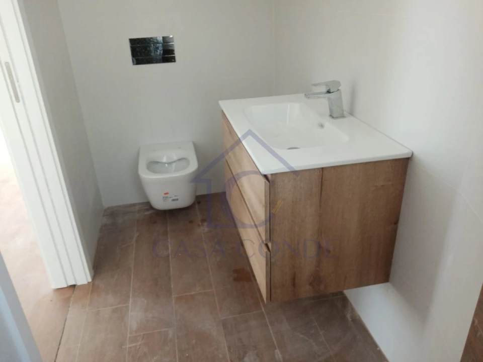 Moradia T4 para Venda em Fernao Ferro Foto 14