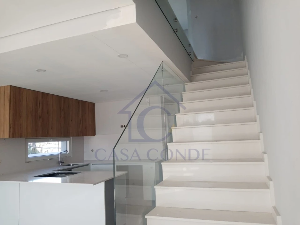 Moradia T3 para Venda em Fernao Ferro Foto 11