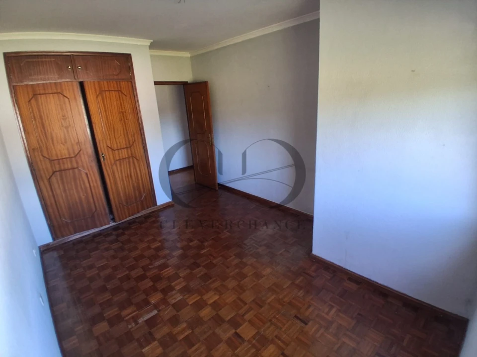 Apartamento T3 para Venda em Rio Tinto Foto 3
