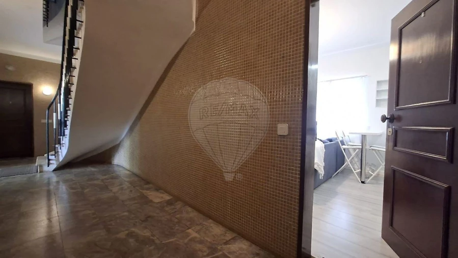 Apartamento T1 para Venda em Eiras e São Paulo de Frades Foto 2