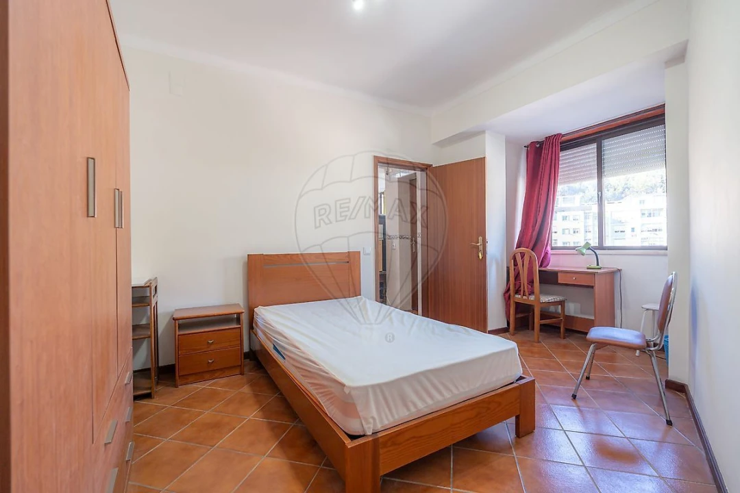 Apartamento T4 para Venda em Sé Nova, Santa Cruz, Almedina e São Bartolomeu Foto 22