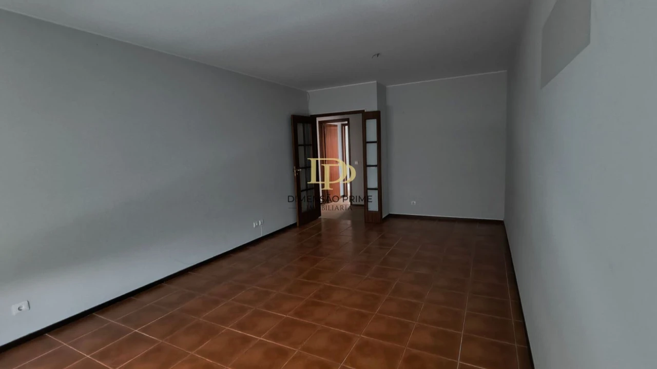 Apartamento T3 para Arrendamento em Perafita, Lavra e Santa Cruz do Bispo Foto 4