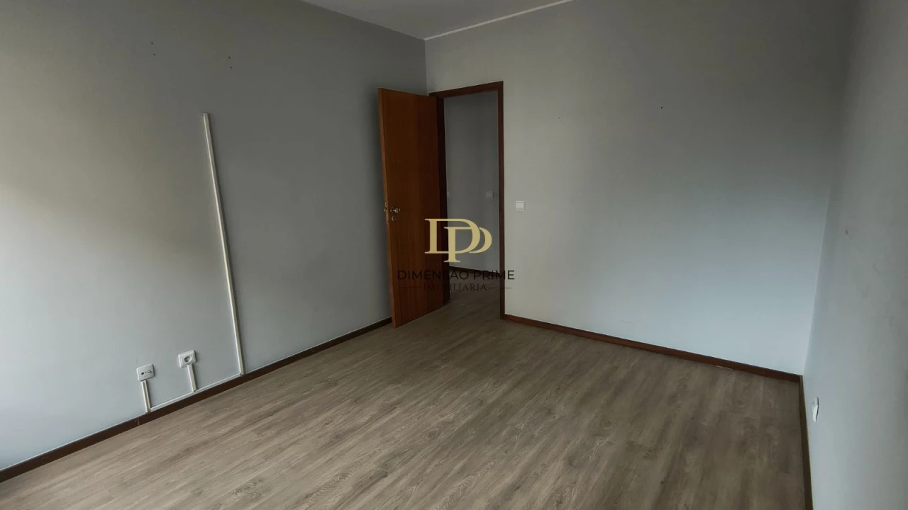 Apartamento T3 para Arrendamento em Perafita, Lavra e Santa Cruz do Bispo Foto 9