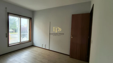 Apartamento T3 para Arrendamento em Perafita, Lavra e Santa Cruz do Bispo
