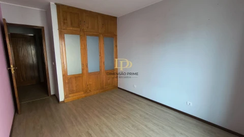 Apartamento T3 para Arrendamento em Perafita, Lavra e Santa Cruz do Bispo