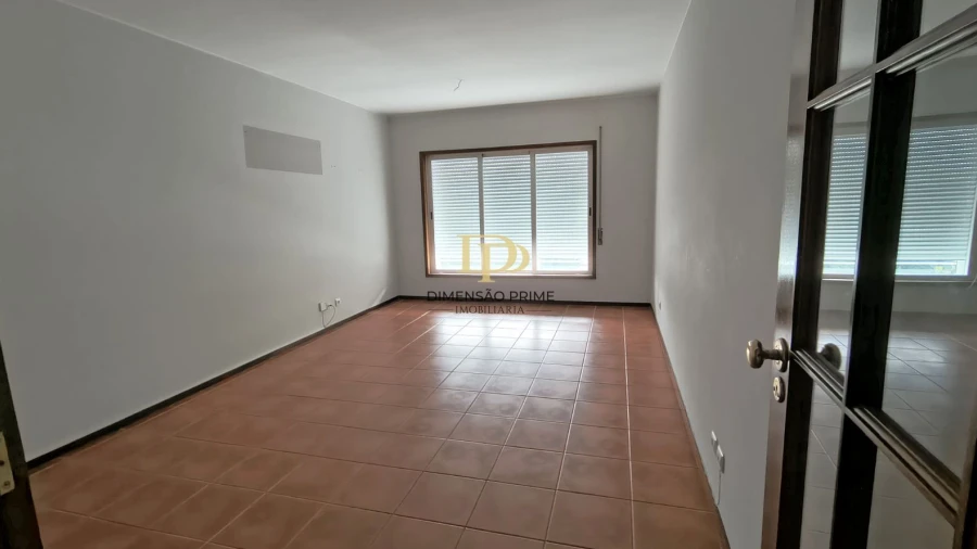 Apartamento T3 para Arrendamento em Perafita, Lavra e Santa Cruz do Bispo