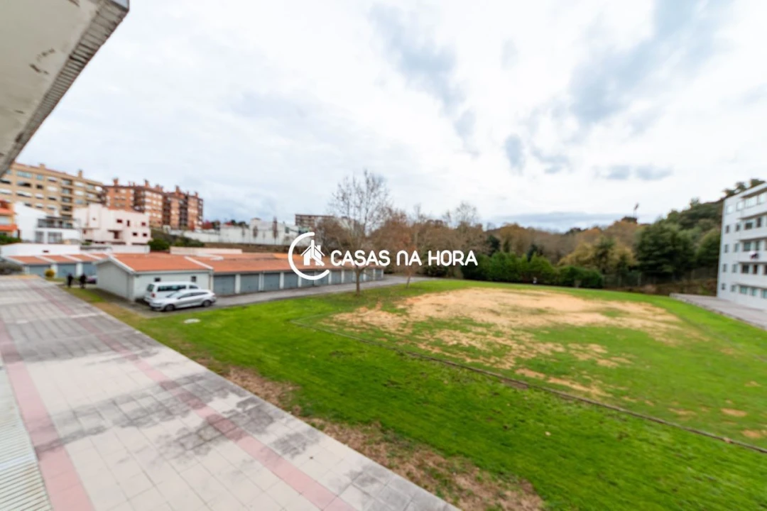 Apartamento T2 para Venda em Oliveira do Douro Foto 19