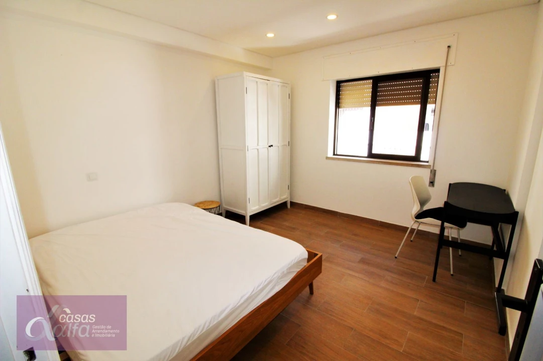 Quarto para Arrendamento em Leiria, Pousos, Barreira e Cortes Foto 1