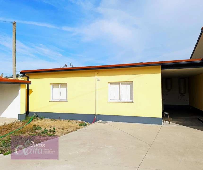 Apartamento T1 para Arrendamento em Monte Real e Carvide Foto 2