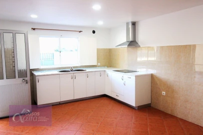Apartamento T1 para Arrendamento em Monte Real e Carvide
