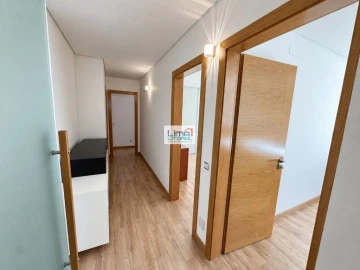 Apartamento T3 para Arrendamento em Marrazes e Barosa