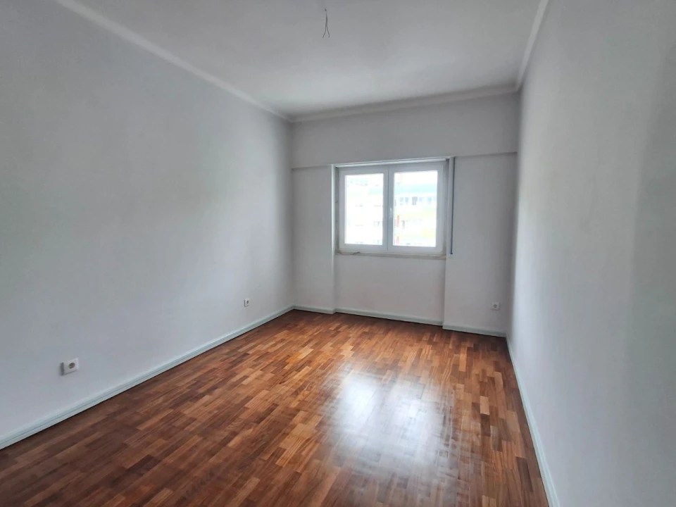 Apartamento T3 para Arrendamento em Oeiras e São Julião da Barra, Paço de Arcos e Caxias Foto 8