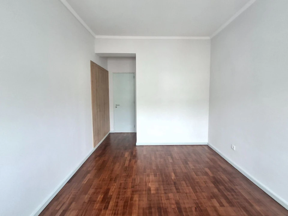 Apartamento T3 para Arrendamento em Oeiras e São Julião da Barra, Paço de Arcos e Caxias Foto 9