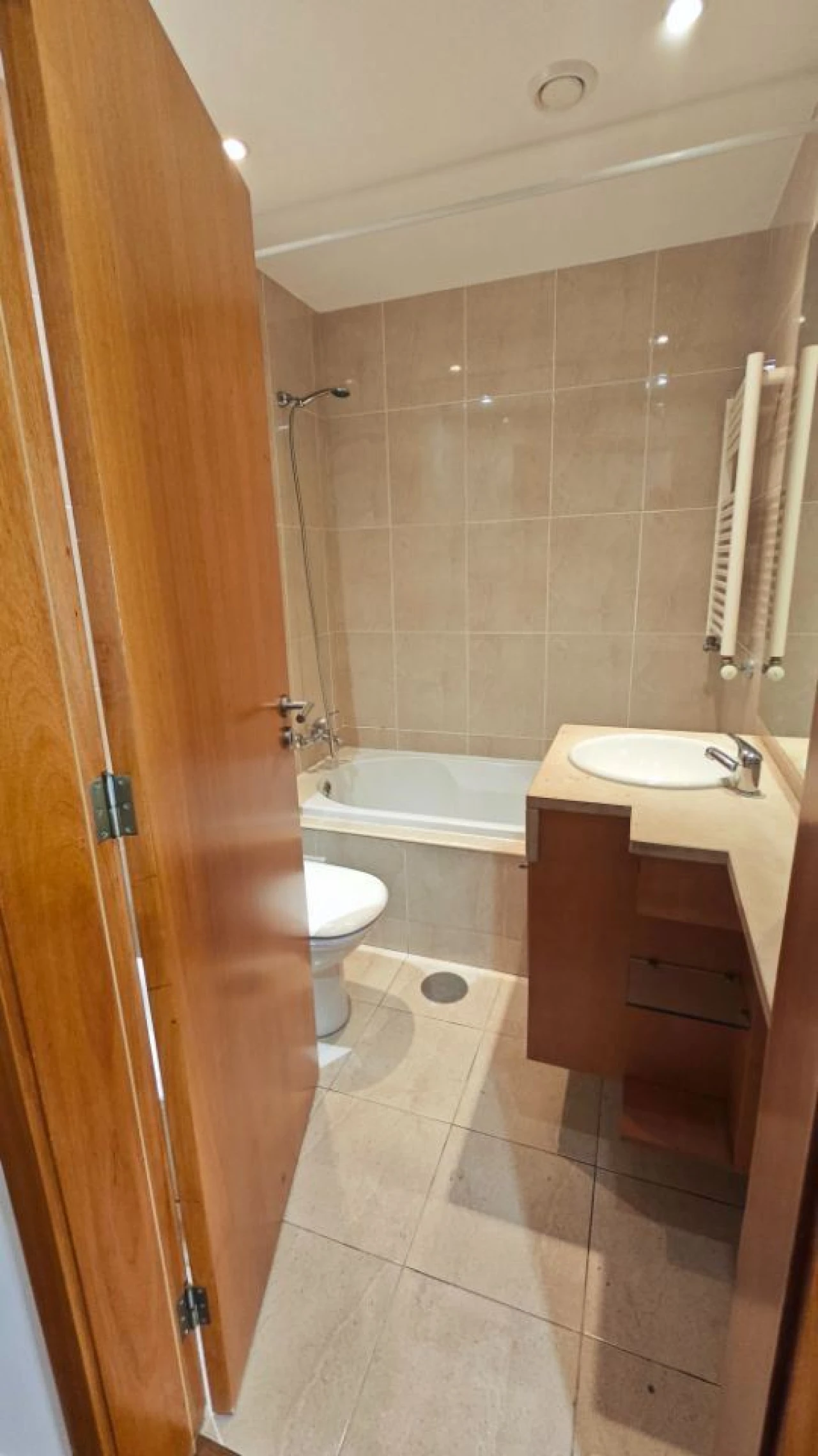 Apartamento T2 para Arrendamento em Santa Marinha e São Pedro da Afurada Foto 7