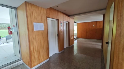 Apartamento T2 para Arrendamento em Santa Marinha e São Pedro da Afurada