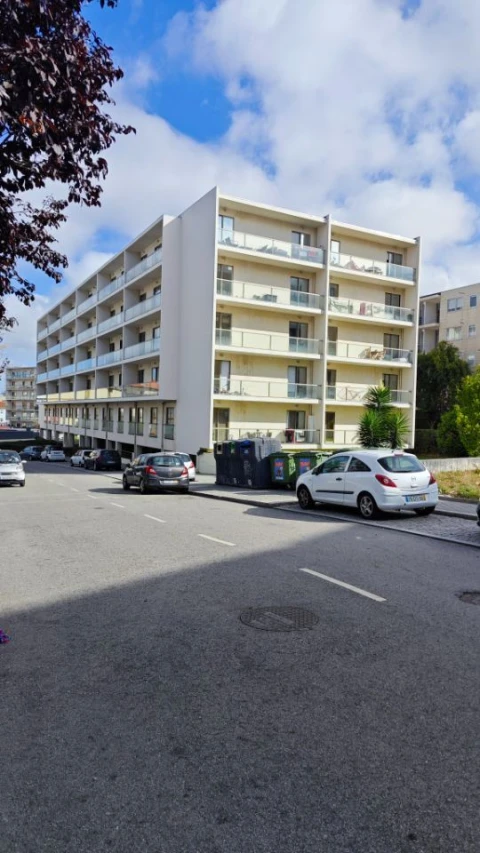 Apartamento T2 para Arrendamento em Santa Marinha e São Pedro da Afurada