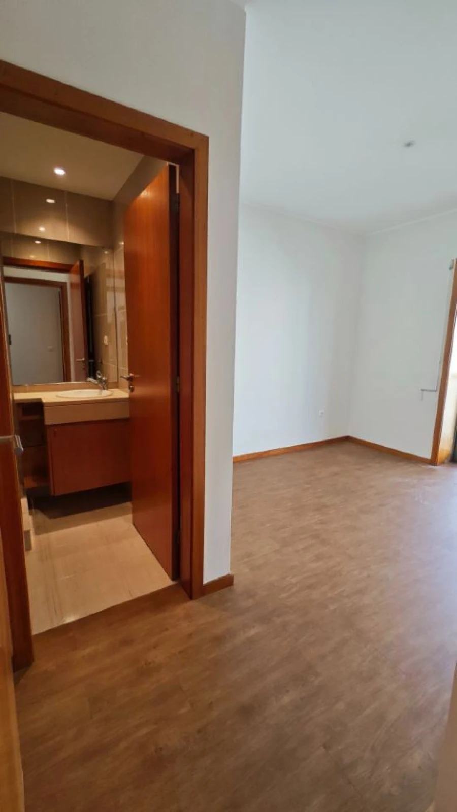 Apartamento T2 para Arrendamento em Santa Marinha e São Pedro da Afurada Foto 12