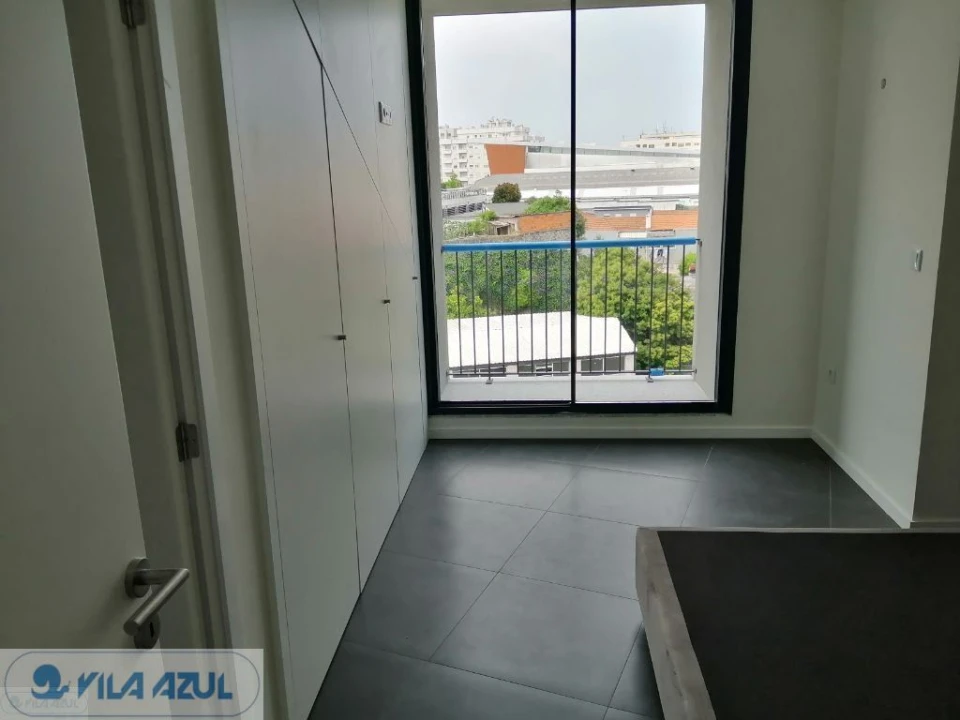 Apartamento T2 para Arrendamento em Cedofeita, Santo Ildefonso, Sé, Miragaia, São Nicolau e Vitória Foto 8