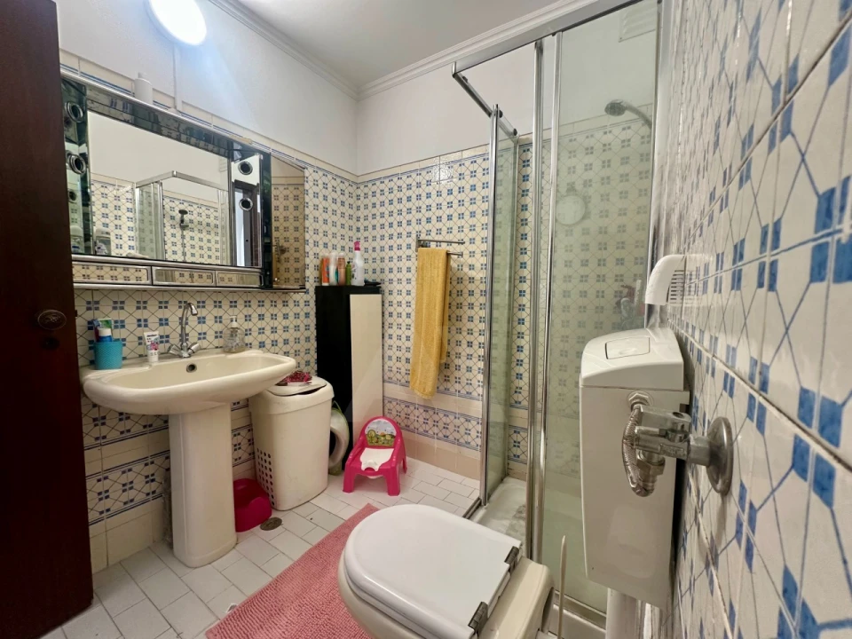 Apartamento T2 para Venda em Alcabideche Foto 15
