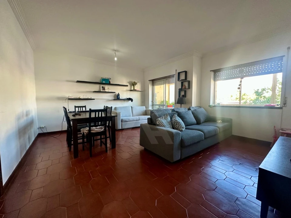 Apartamento T2 para Venda em Alcabideche Foto 2