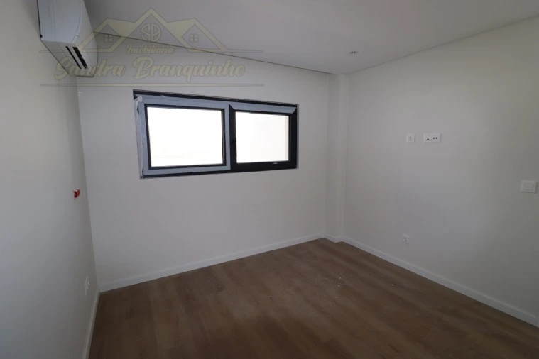 Apartamento T2 para Venda em Santa Maria, São Pedro e Matacães Foto 7