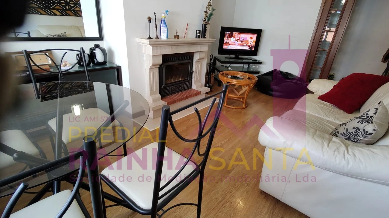 Apartamento T3 para Arrendamento em Eiras e São Paulo de Frades Foto 4