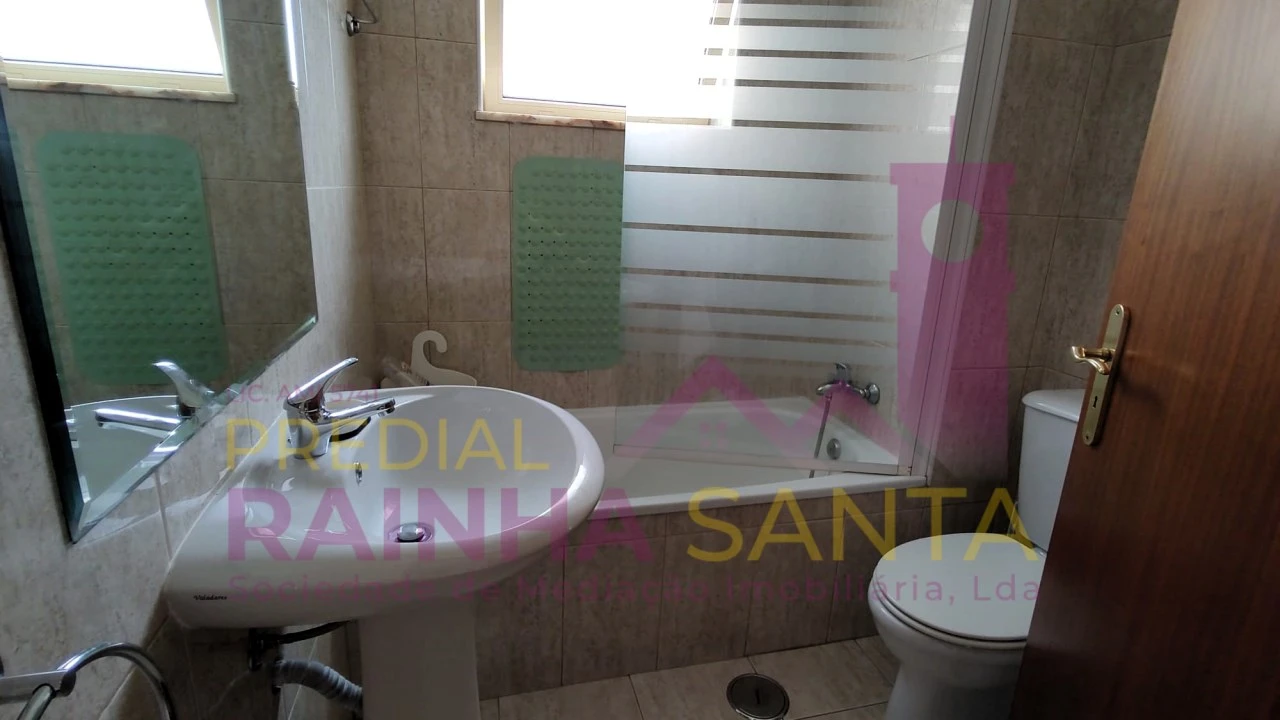Apartamento T3 para Arrendamento em Eiras e São Paulo de Frades Foto 6