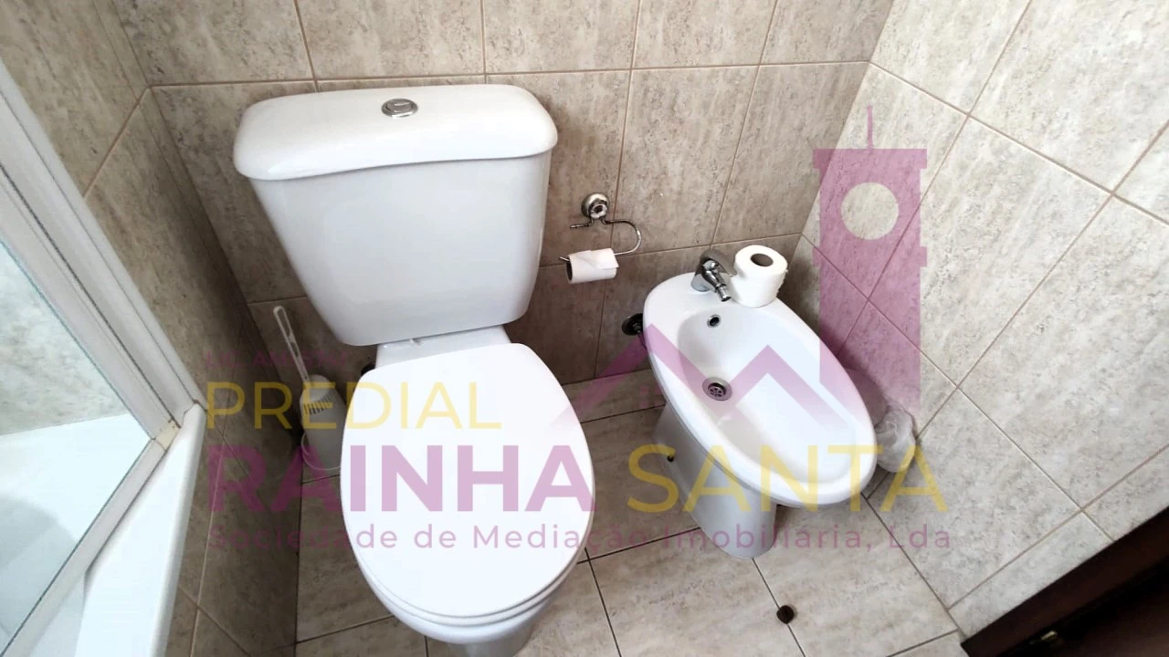 Apartamento T3 para Arrendamento em Eiras e São Paulo de Frades Foto 8