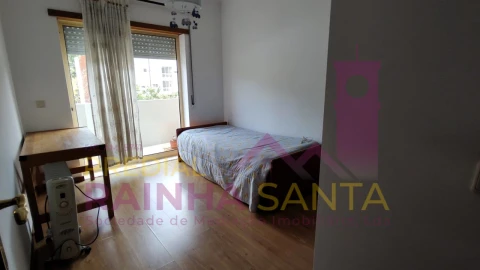 Apartamento T3 para Arrendamento em Eiras e São Paulo de Frades
