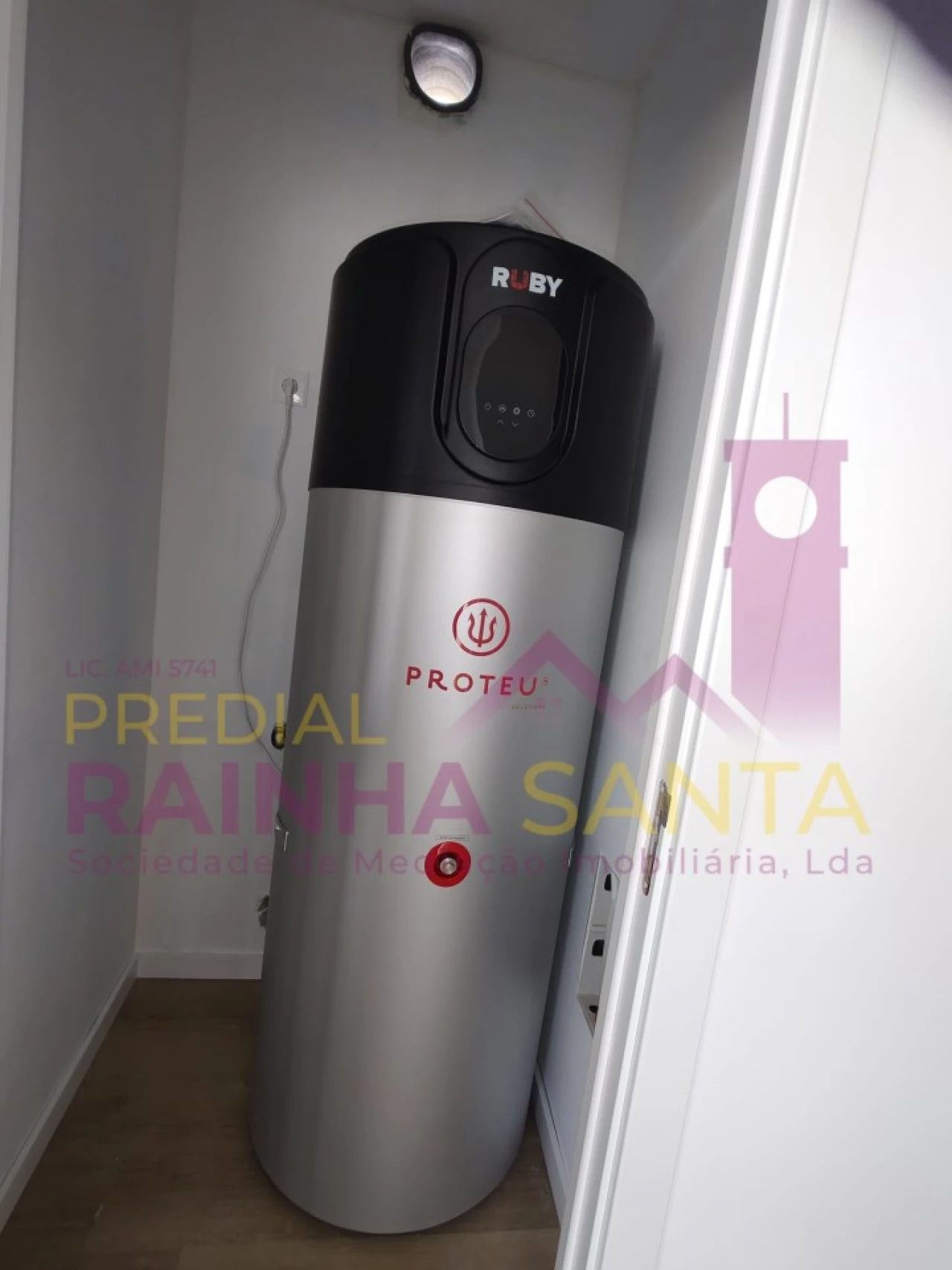 Moradia T3 para Venda em Santa Clara e Castelo Viegas Foto 17