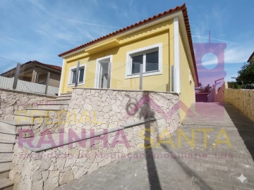 Moradia T3 para Venda em Santa Clara e Castelo Viegas