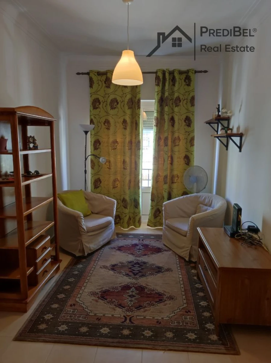 Apartamento T3 para Arrendamento em Venteira Foto 5