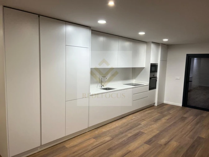Apartamento T1 para Venda em Ferreiros e Gondizalves Foto 42